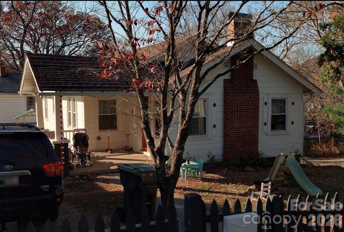 6 Grace Ave., Asheville, NC 28804