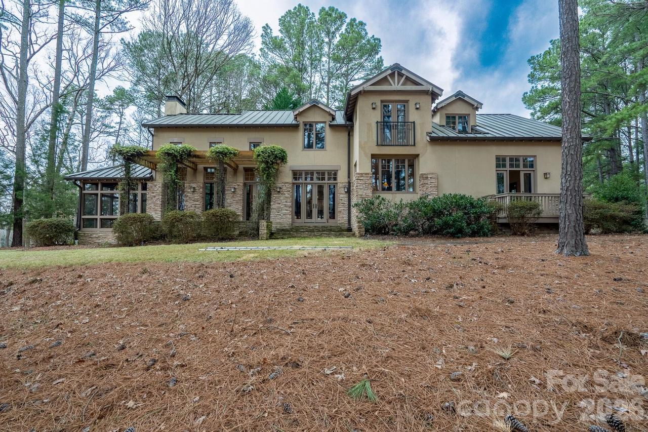 177 Yadkin Falls Rd., New London, NC 28127