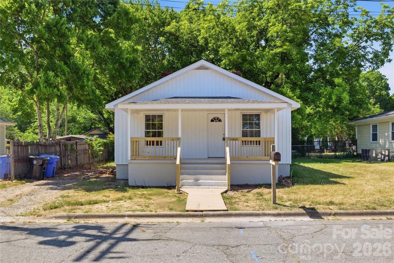 92 Spencer Ave., Mooresville, NC 28115