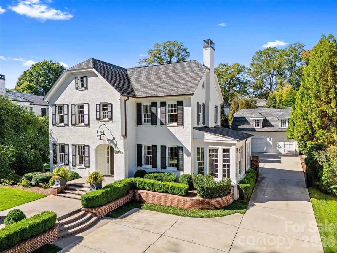 1438 Queens Rd., Charlotte, NC 28207