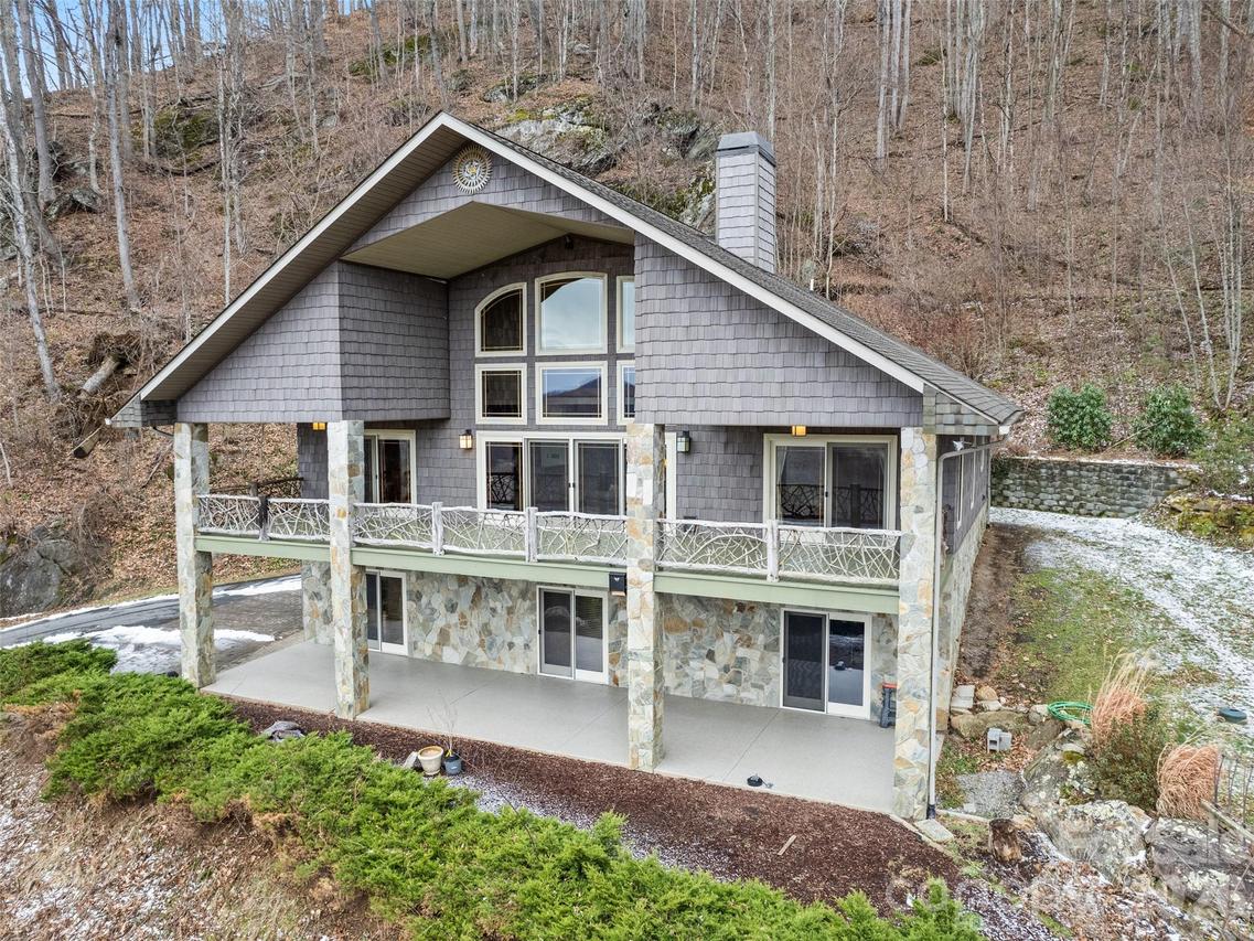 579 Bryson Heights, Waynesville, NC 28786