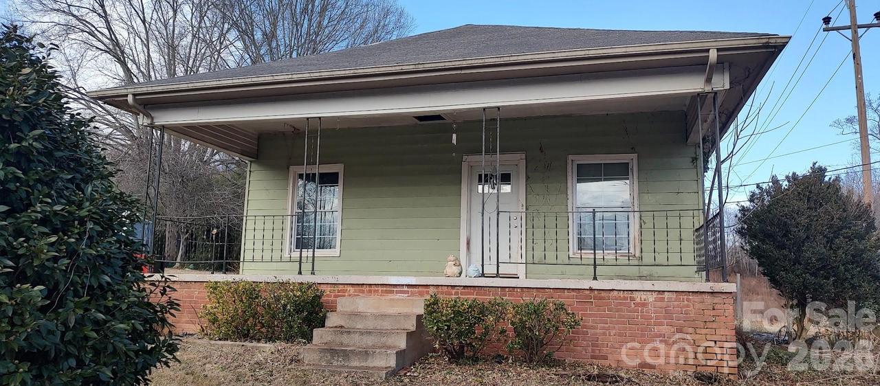 26 Pearl St., Granite Falls, NC 28630