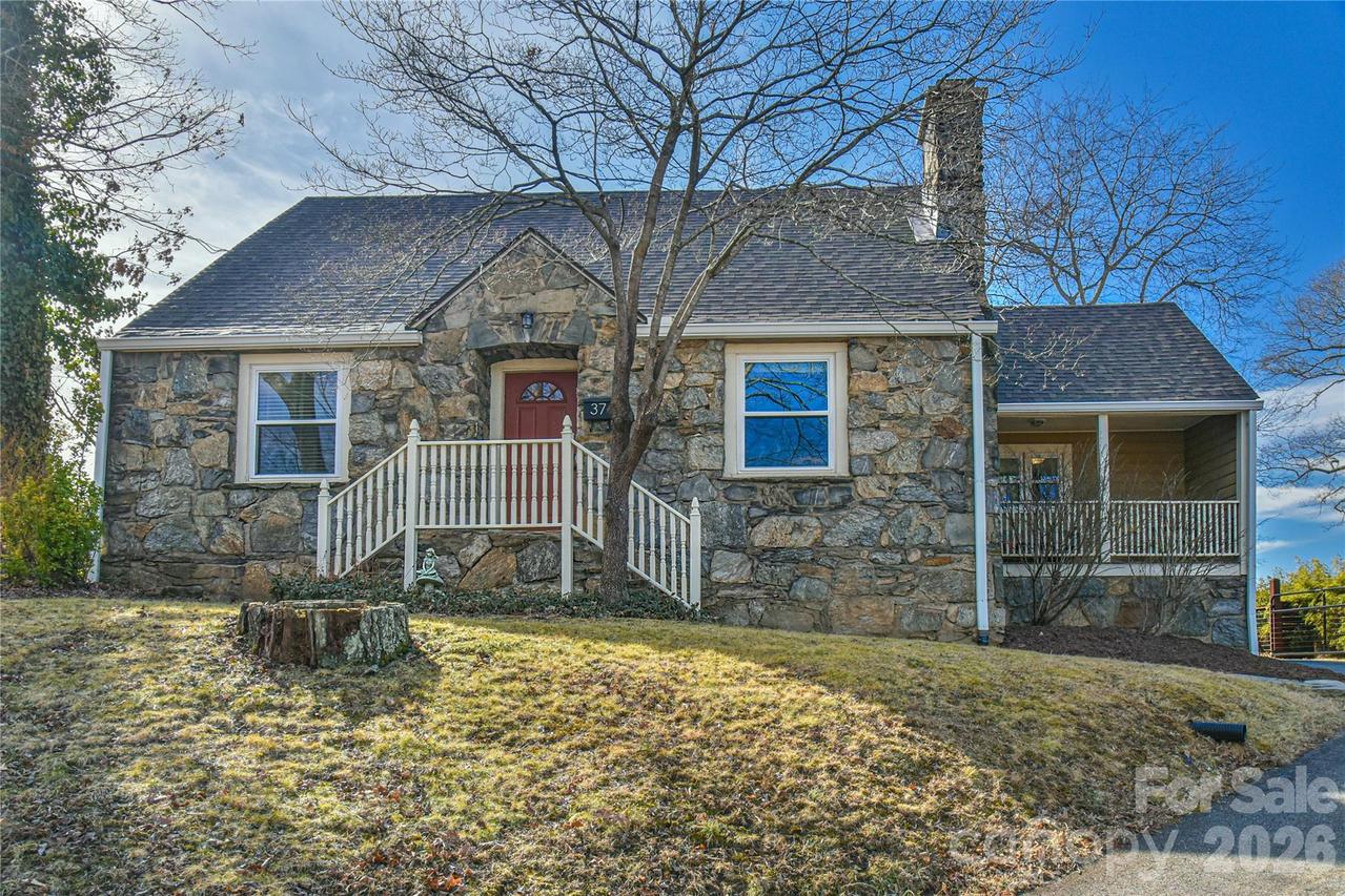 37 Buchanan Pl., Asheville, NC 28801
