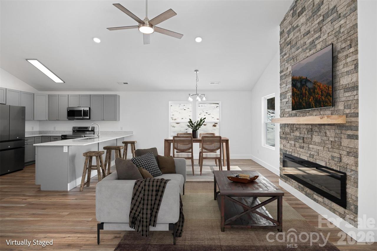 114 Woodpecker Rd., Purlear, NC 28665