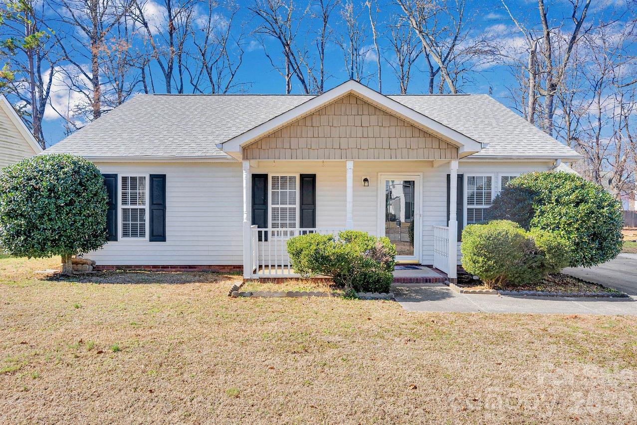 10018 Meadowmead Ct., Charlotte, NC 28273