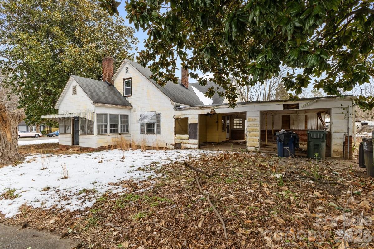 511 Raeford Ave., Lexington, NC 27292