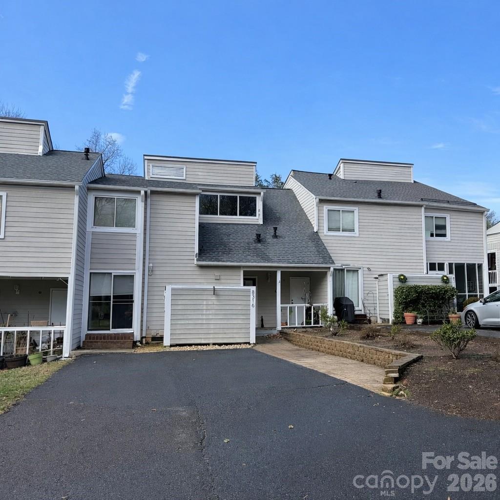 8316 Cricket Lake Dr., Charlotte, NC 28277