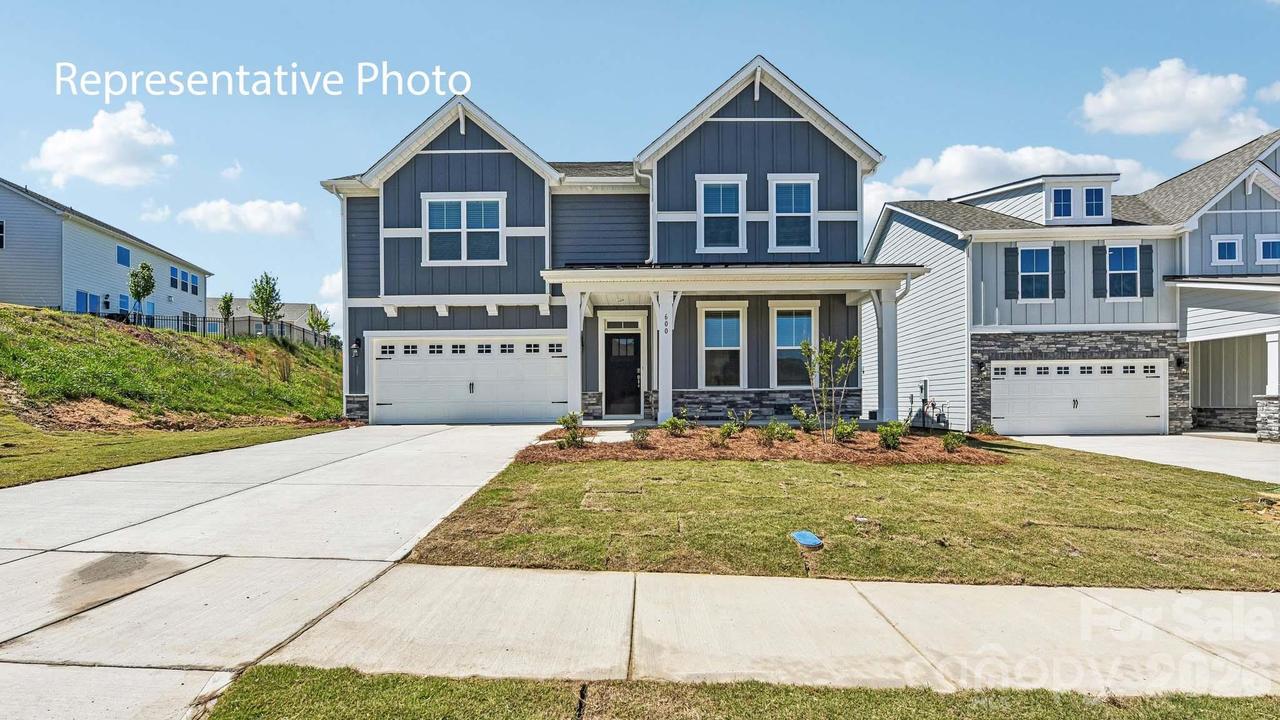 4225 Round Table Dr., Gastonia, NC 28056