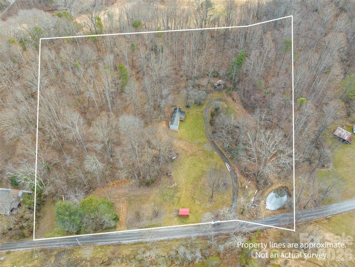 321 Shovel Creek Rd., Waynesville, NC 28786