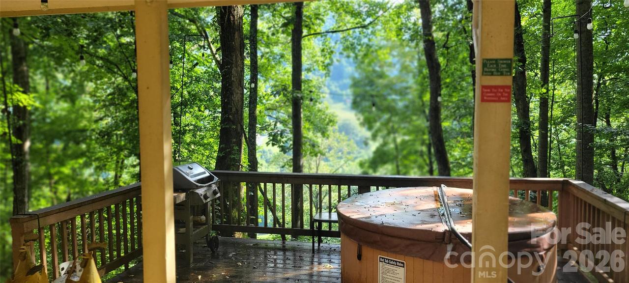 445 Allison Dr., Maggie Valley, NC 28751
