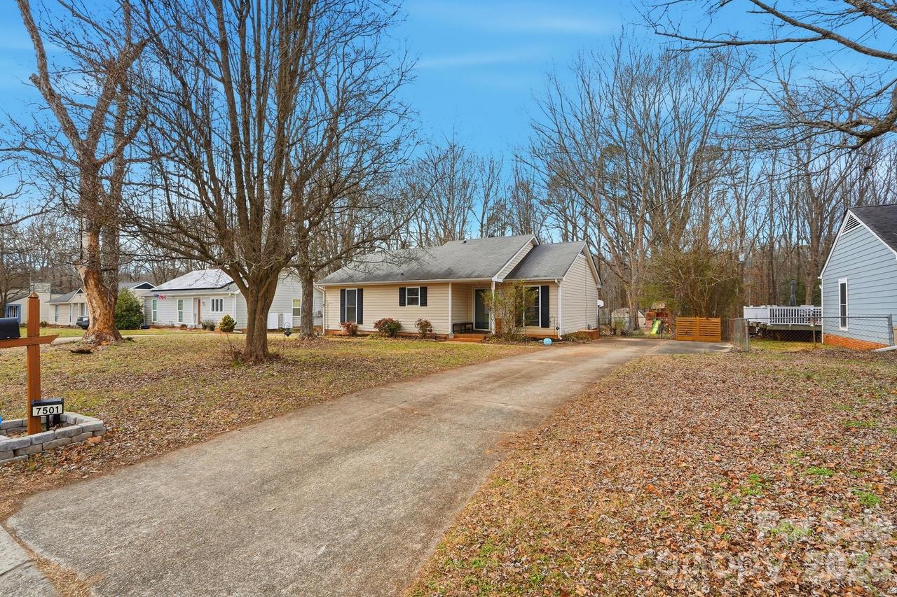 7501 Lancashire Dr., Mint Hill, NC 28227