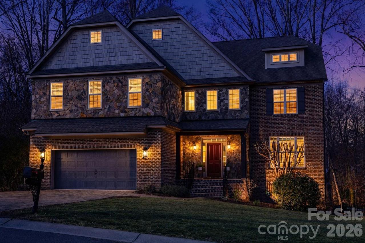 217 Hillandale Dr., Charlotte, NC 28270