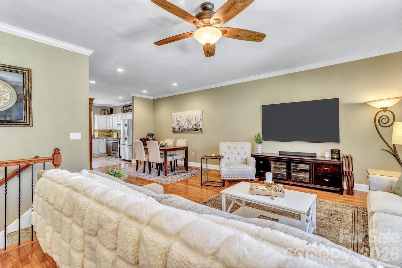 25 Union Chapel Rd., Weaverville, NC 28787