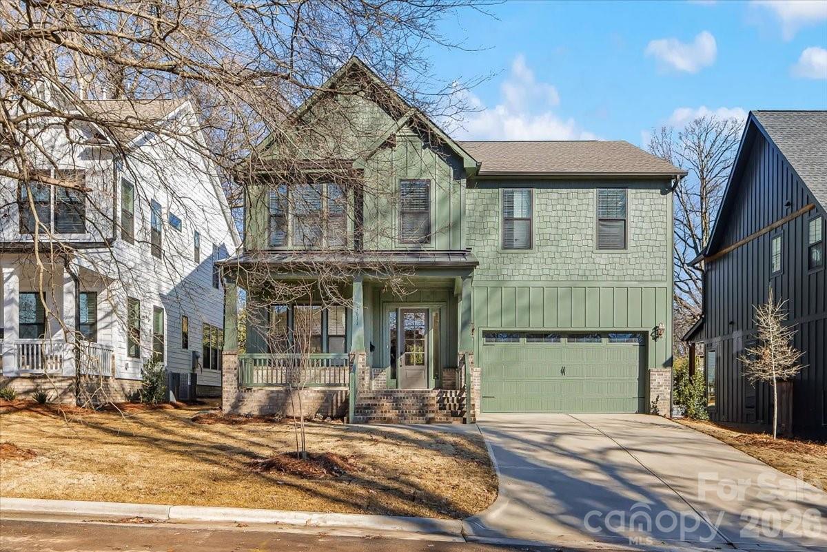 1611 Chippendale Rd., Charlotte, NC 28205