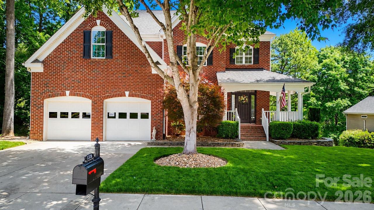1378 Valhalla Dr., Denver, NC 28037