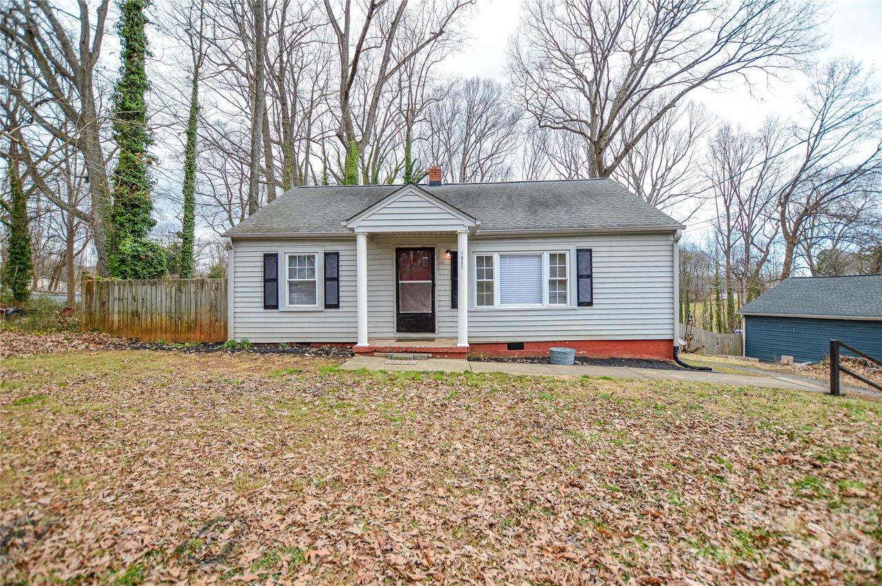 1027 Morningside Park Dr., Gastonia, NC 28054
