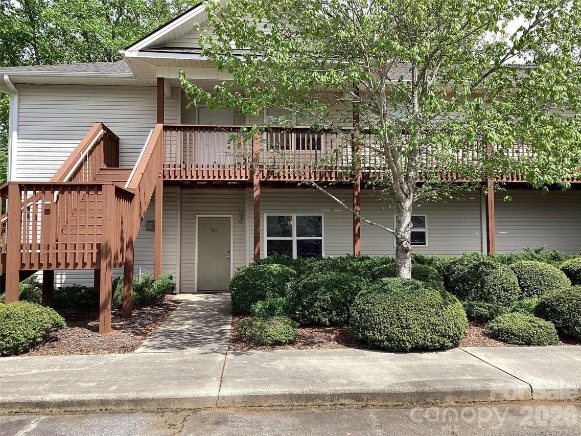 703 Olde Covington Way, Arden, NC 28704