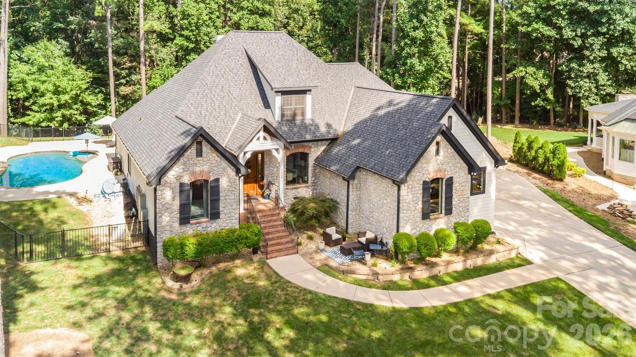 2418 Talbot Ct., Sherrills Ford, NC 28673