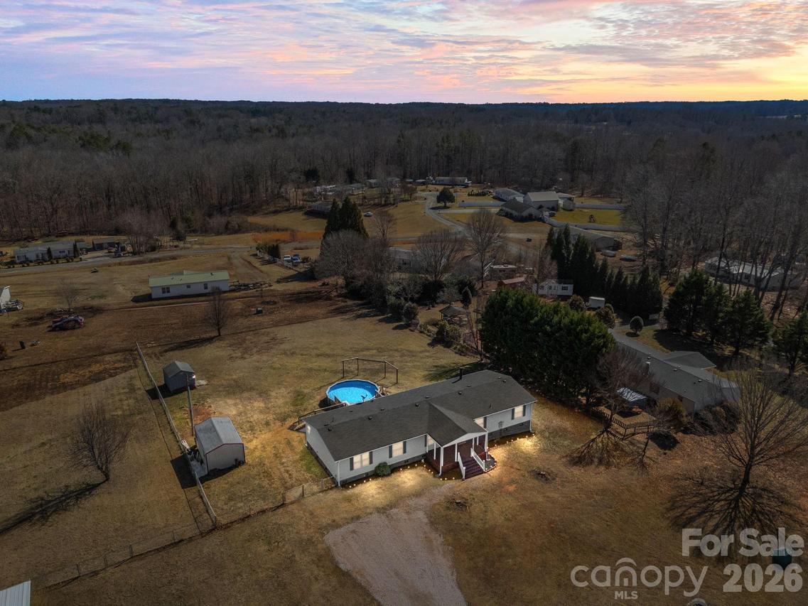 1024 Rogue Ct., Kannapolis, NC 28081