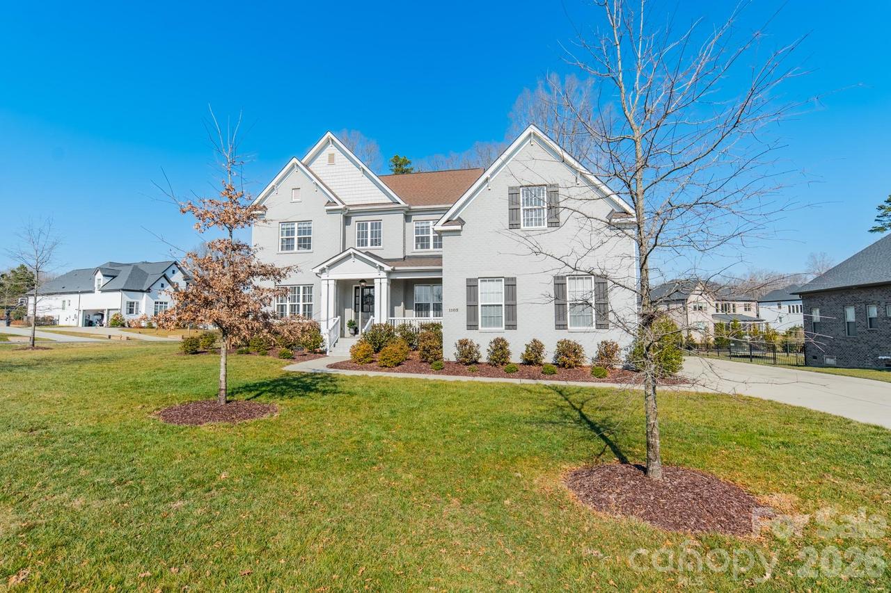 1103 Grand Oak Dr., Waxhaw, NC 28173