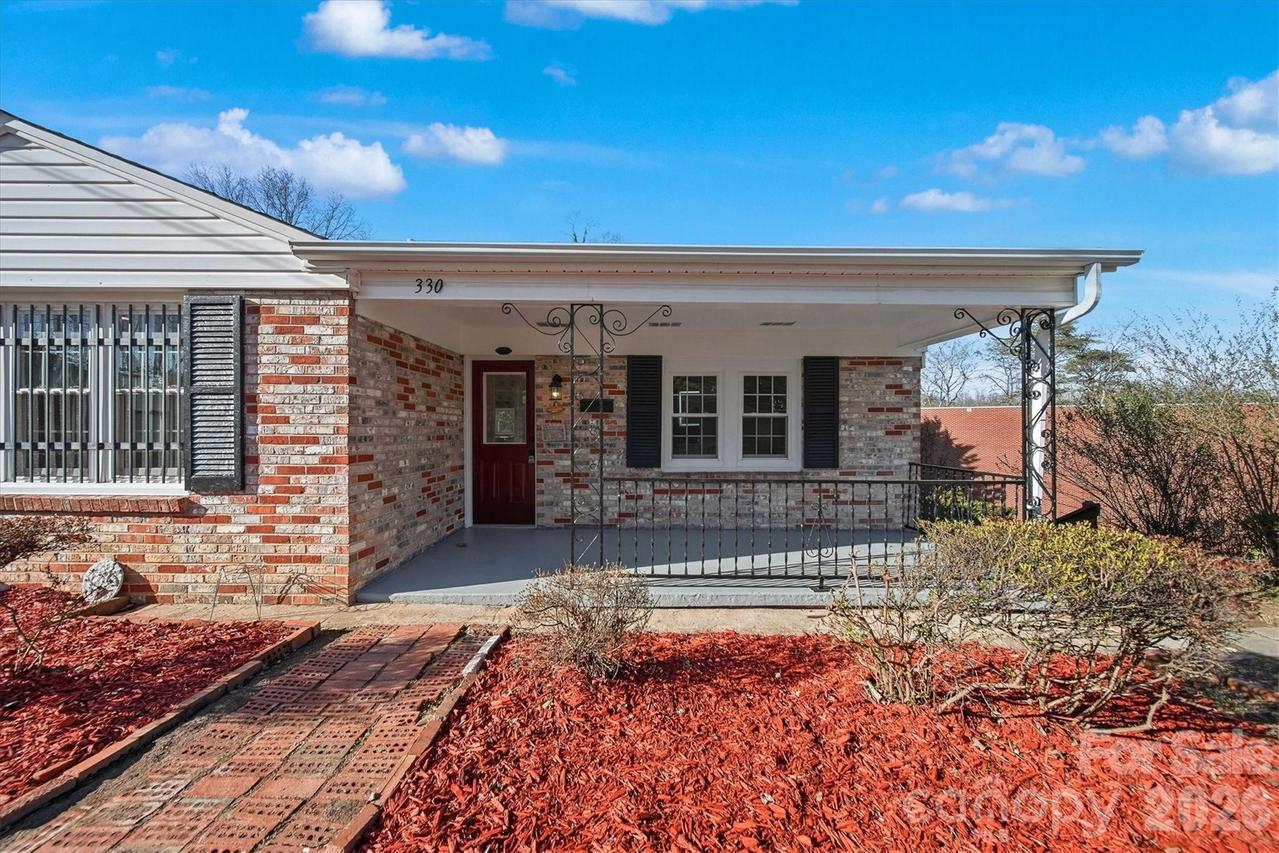 330 Harrington St., Lenoir, NC 28645