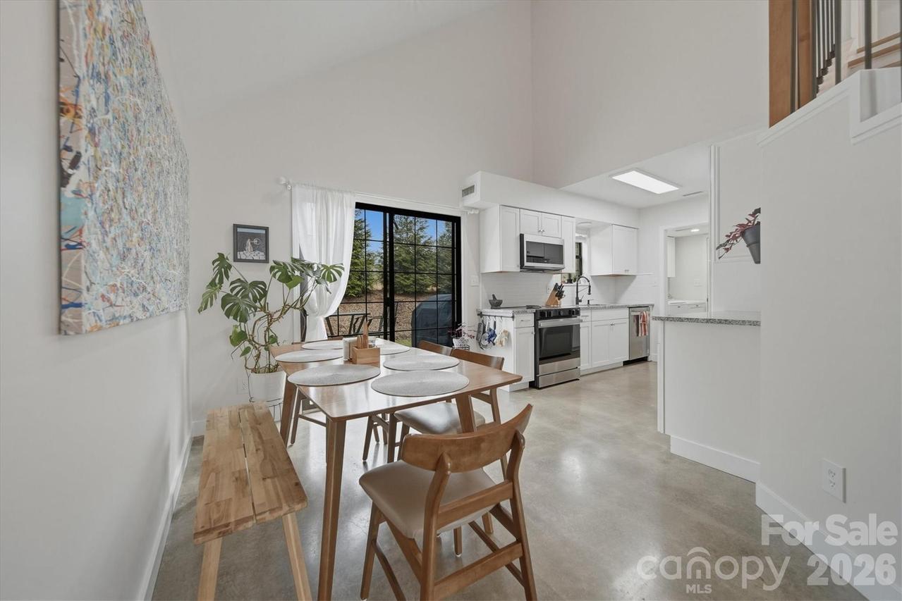 1658 20th Avenue Ct., Hickory, NC 28601