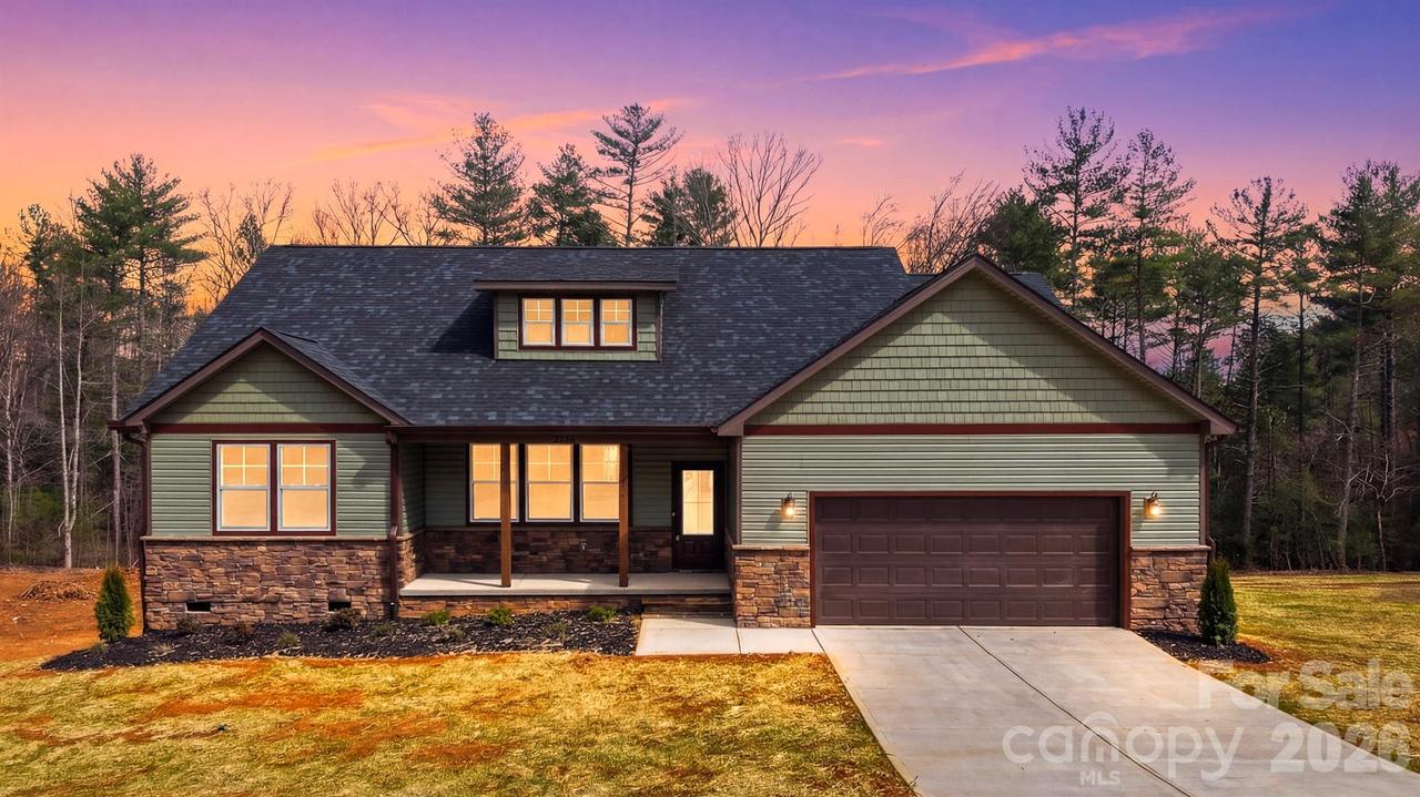 2426 Kimberly Ave., Morganton, NC 28655