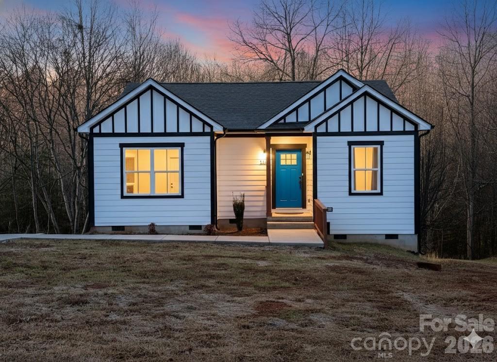 1346 39th Street Cir., Hickory, NC 28602