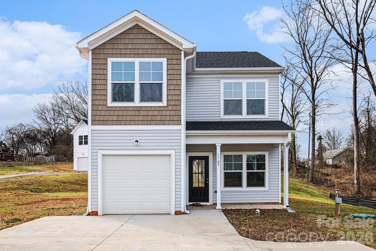 1727 Cloaninger Ave., Statesville, NC 28625