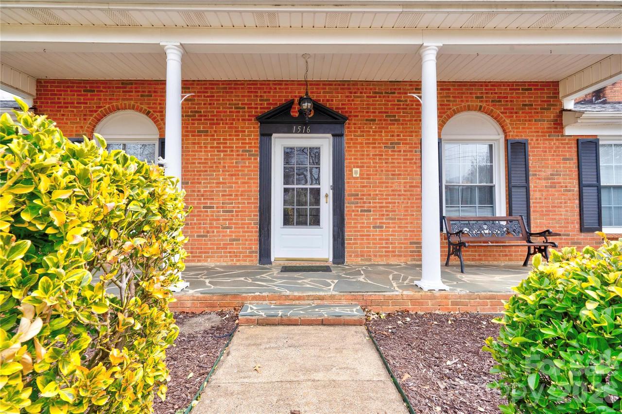 1516 Marlwood Dr., Shelby, NC 28150