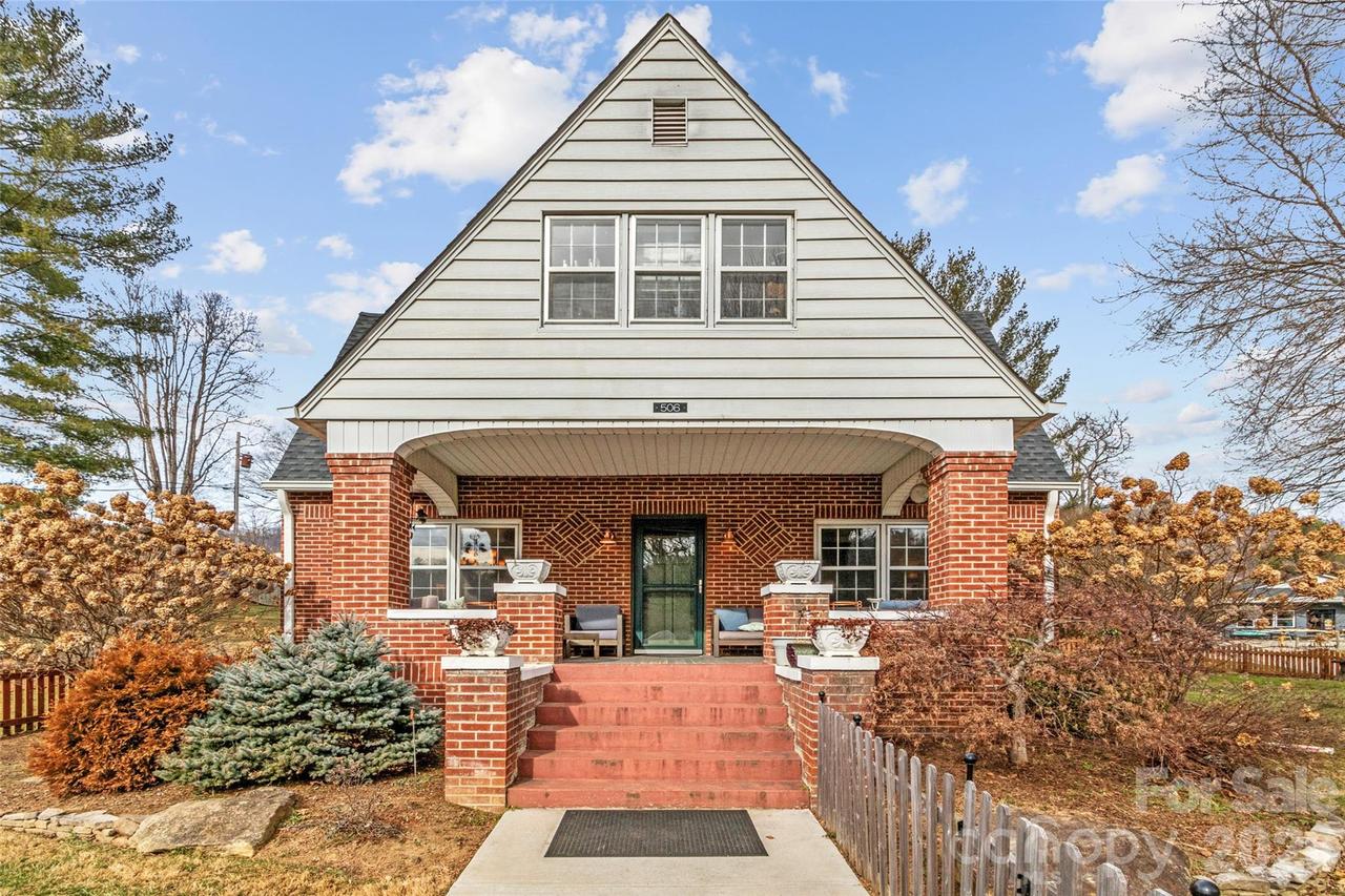 506 W Main St., Burnsville, NC 28714