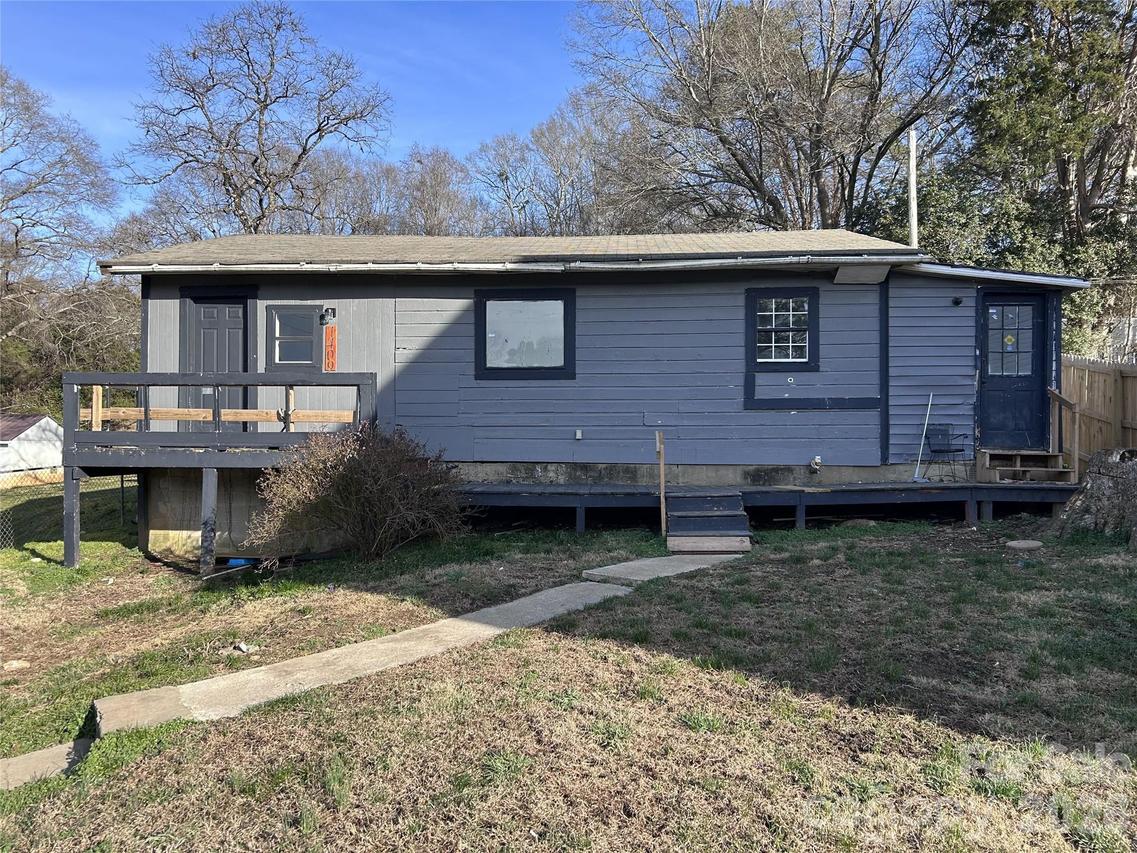 1409 Laboratory Rd., Lincolnton, NC 28092