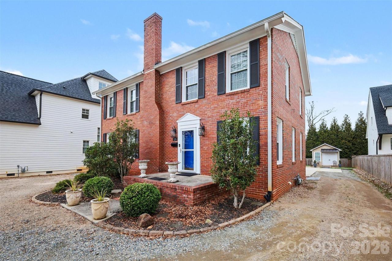 124 Tranquil Ave., Charlotte, NC 28209