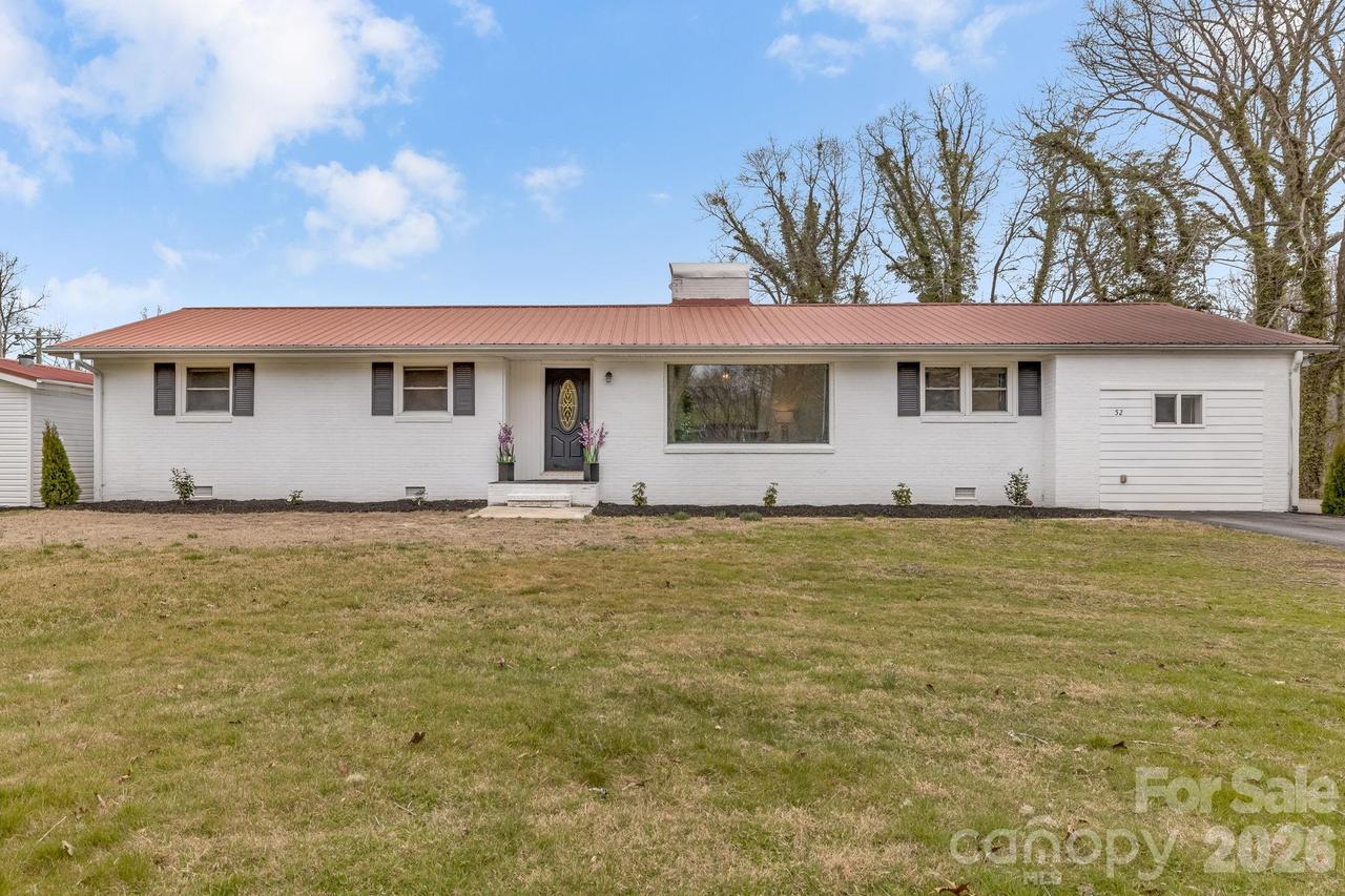 52 Baby Jane Ln., Hendersonville, NC 28792