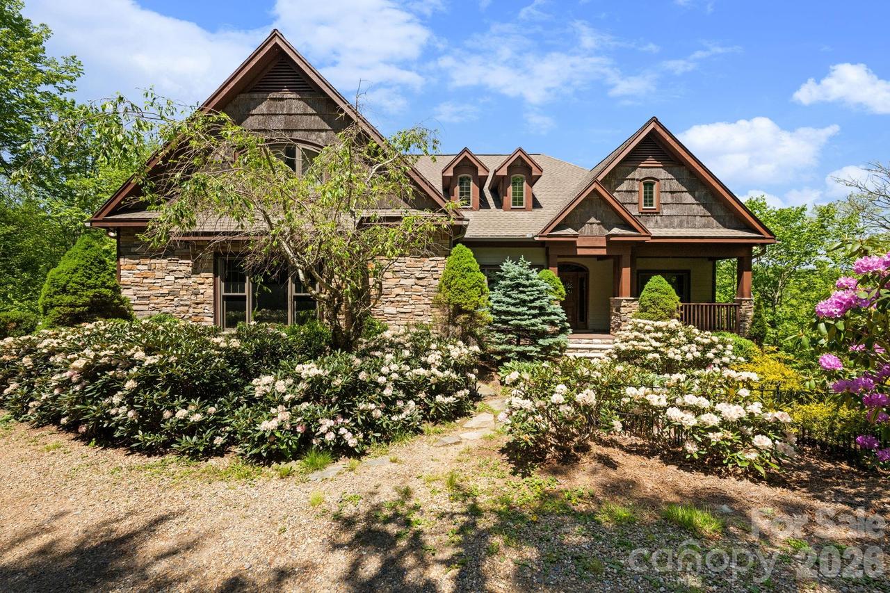 1226 Grouse Moor Dr., Sugar Mountain, NC 28604
