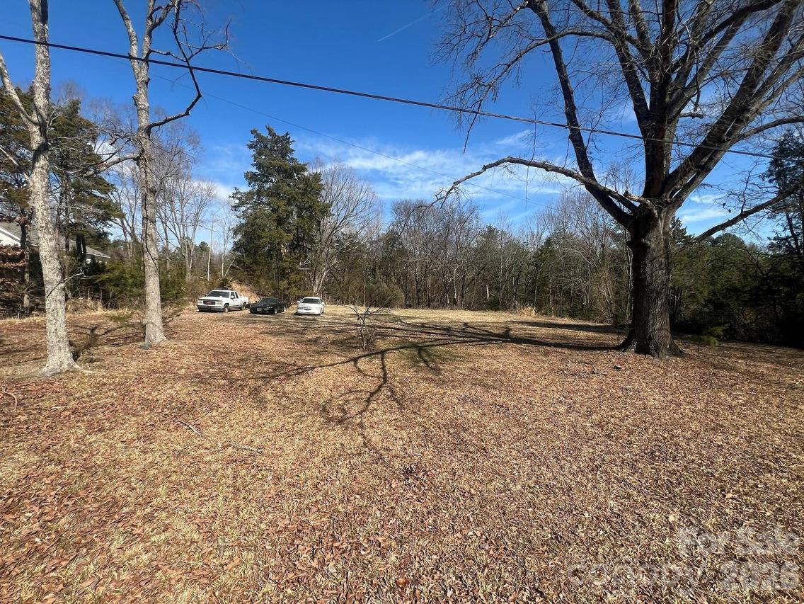 1614 Sir Anthony Dr., Charlotte, NC 28262