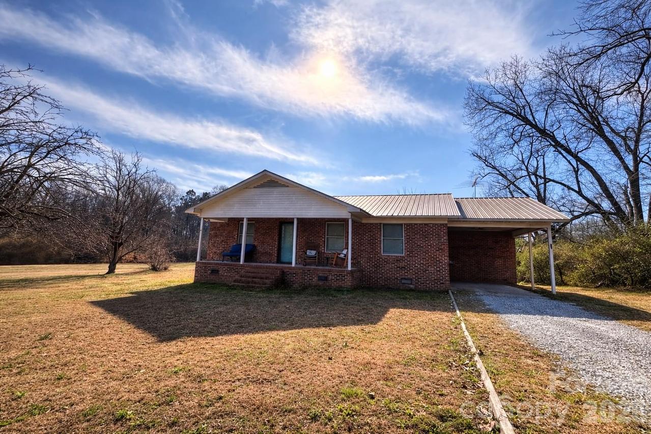 498 Dover Rd., Star, NC 27356