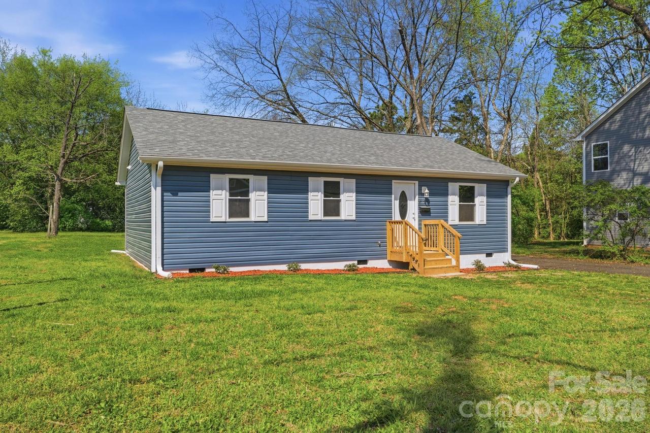 624 Northway Dr., Charlotte, NC 28208