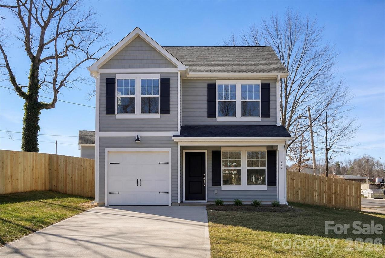 935 Wallace St., Statesville, NC 28677