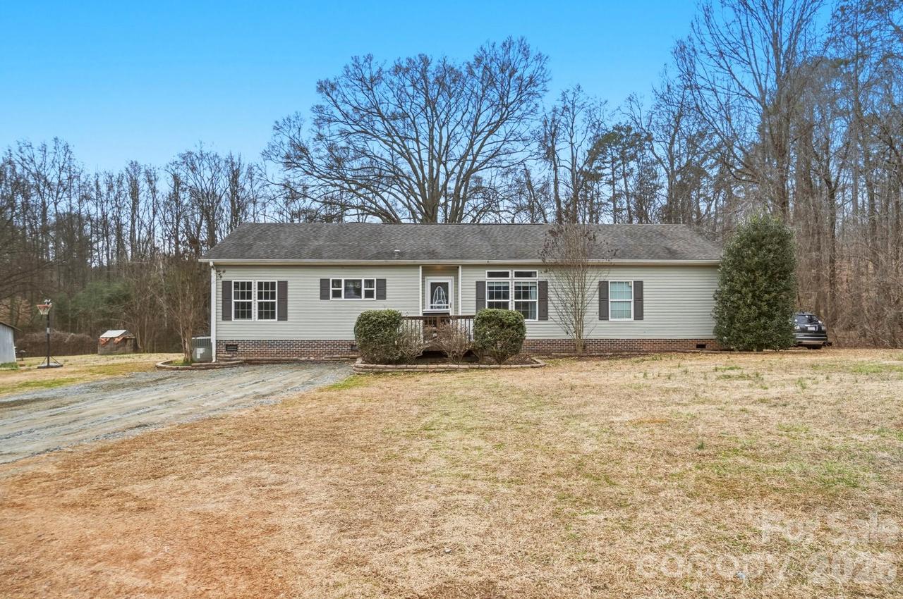 158 Cooks Lake Rd., Gastonia, NC 28056