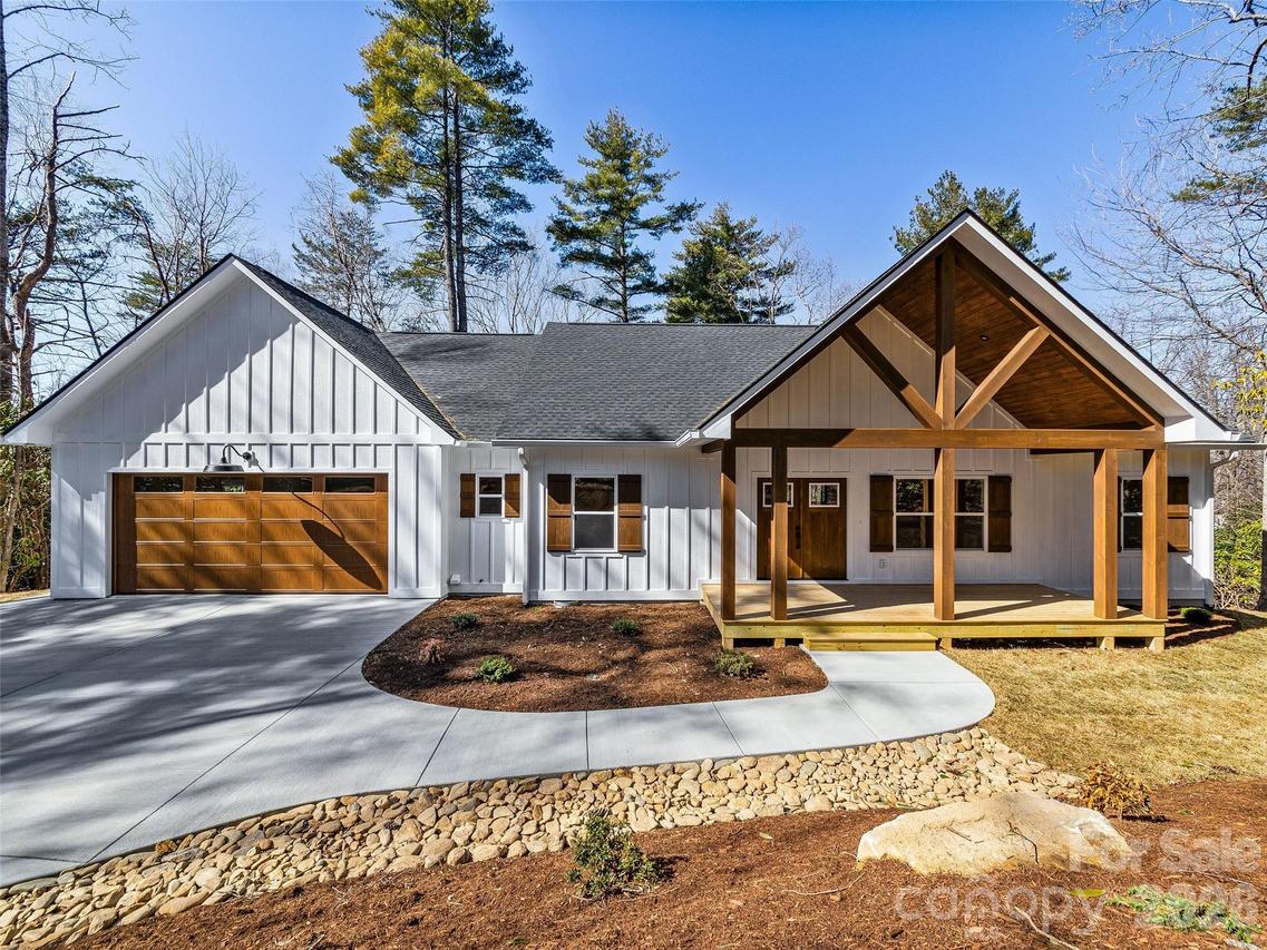 177 Shadow Run Rd. #3, Hendersonville, NC 28792