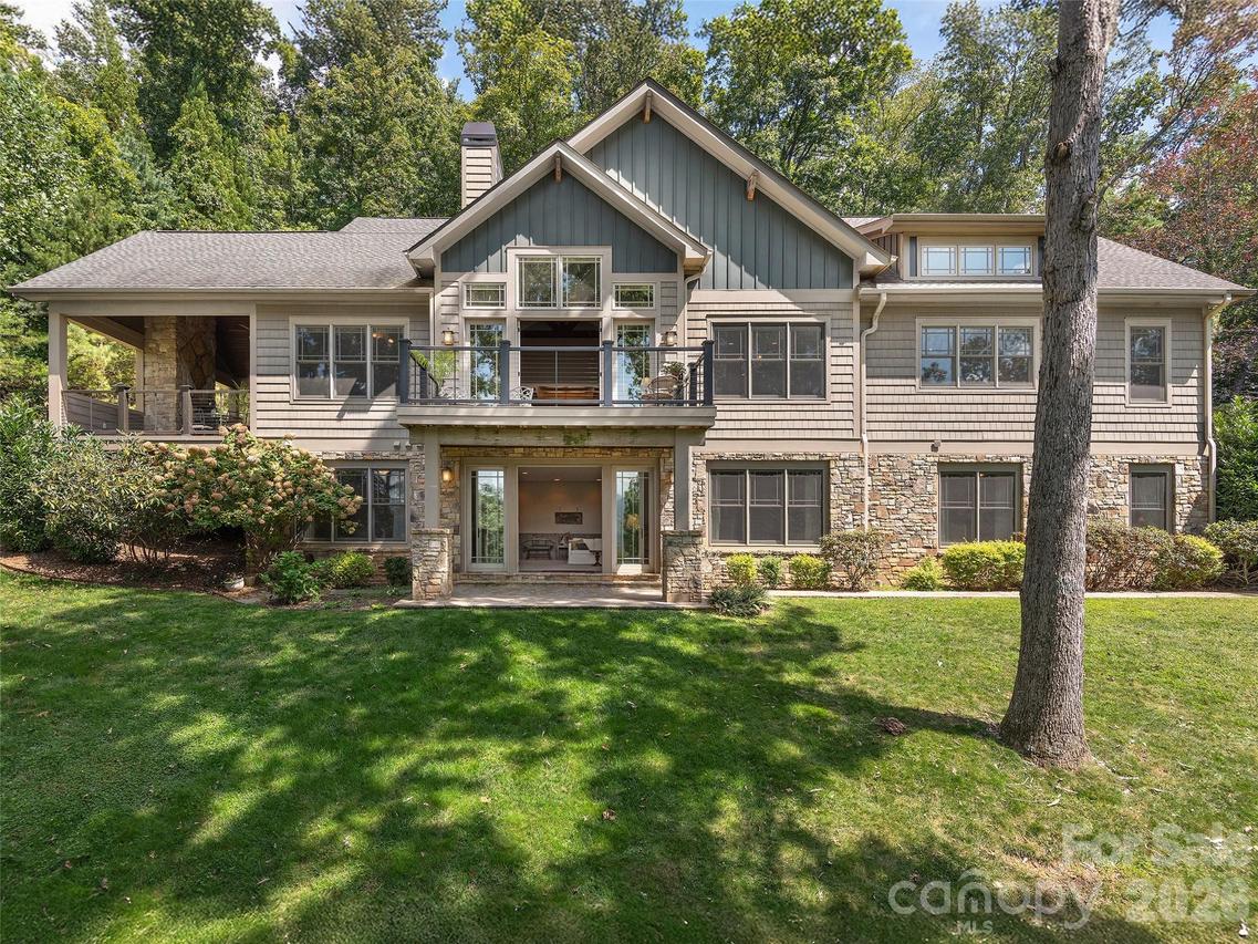 442 Coopers Hawk Dr., Asheville, NC 28803