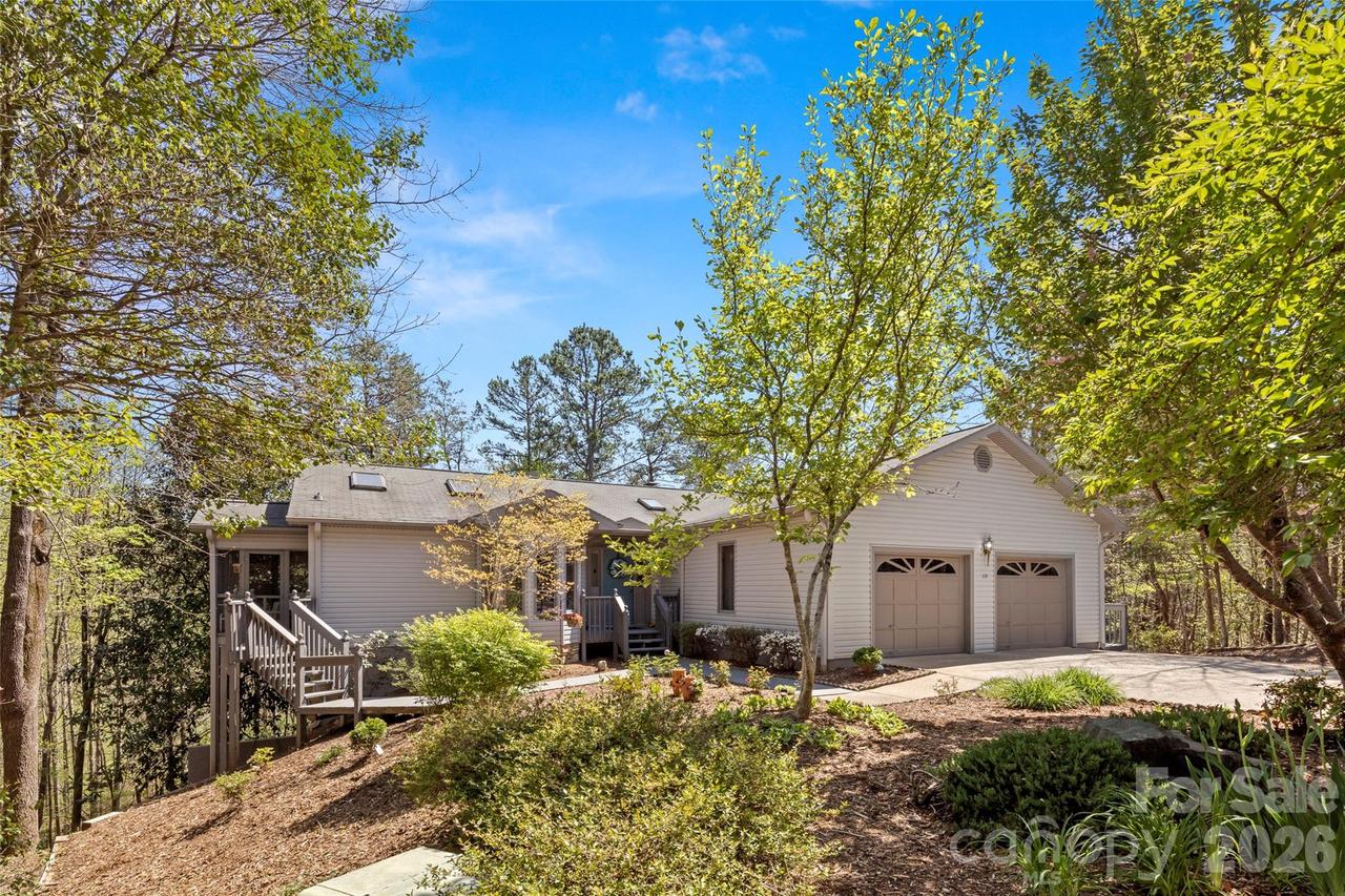 119 Rome Ct., Lake Lure, NC 28746