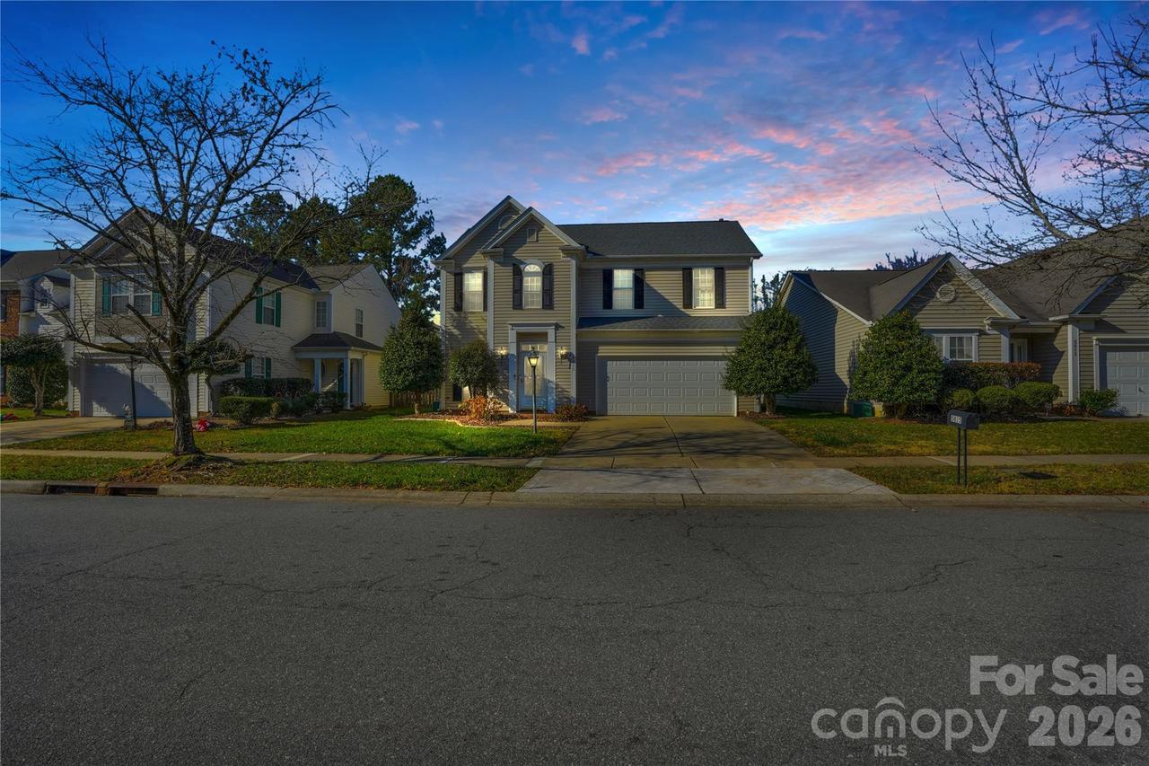 5815 Waverly Lynn Ln., Charlotte, NC 28269