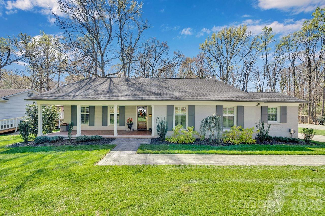 5752 Bellechasse St., Charlotte, NC 28210