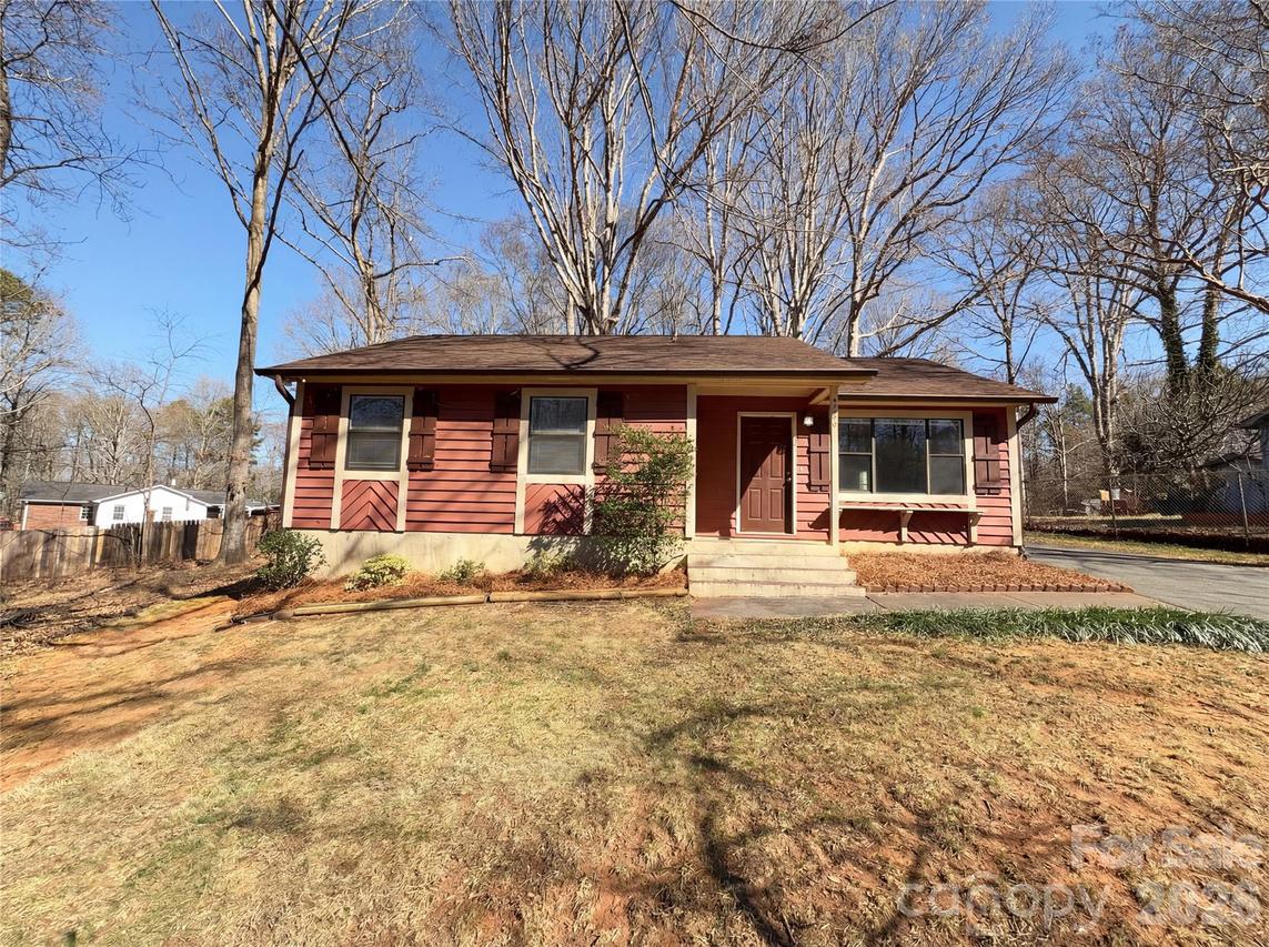 8524 Clear Meadow Ln., Charlotte, NC 28227