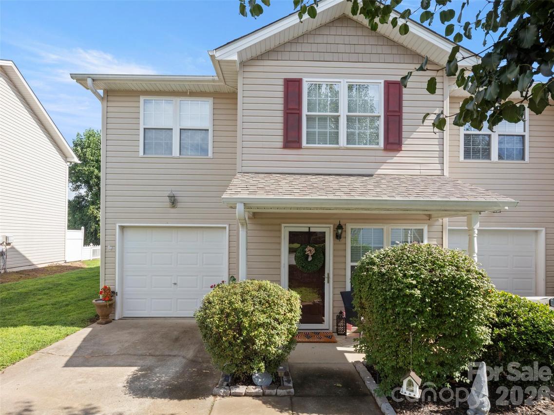 99 Sunny Meadows Blvd., Arden, NC 28704