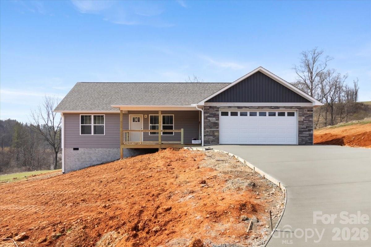 94 Baileys Cove Rd. #9, Marshall, NC 28753