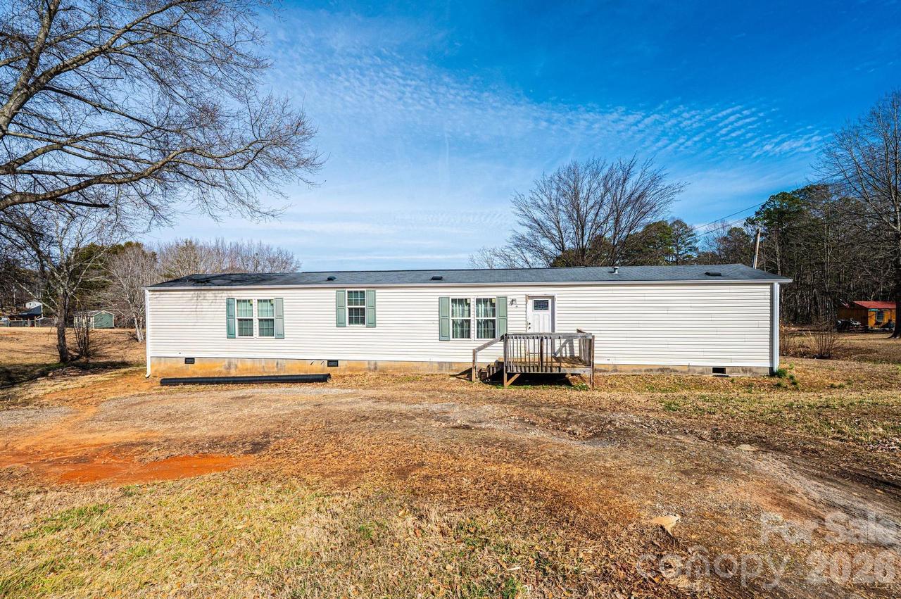 97 Pine Ridge Dr., Taylorsville, NC 28681