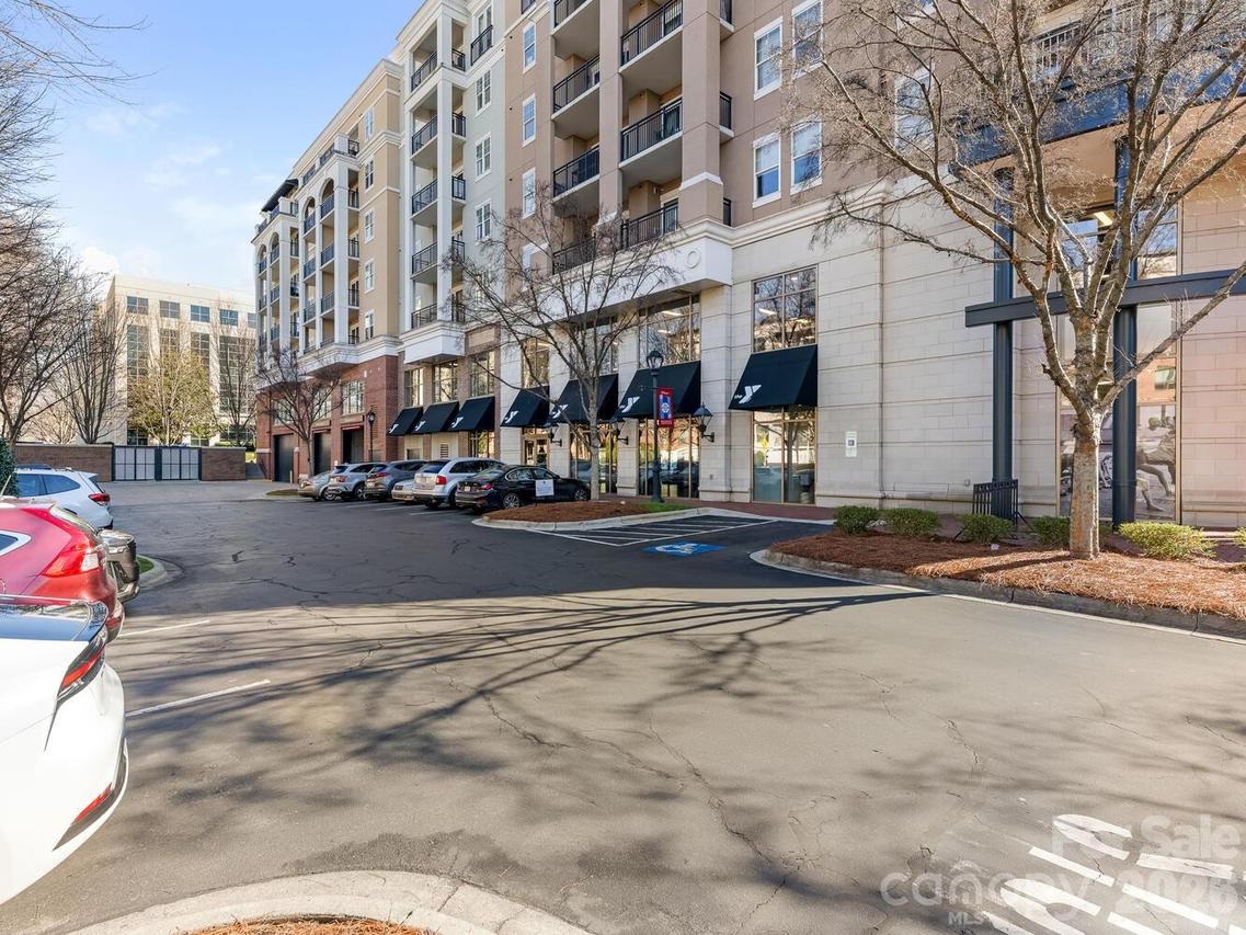 4625 Piedmont Row Dr. #615, Charlotte, NC 28210